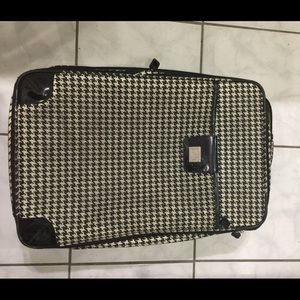 Liz Claiborne Luggage w/ Wheels